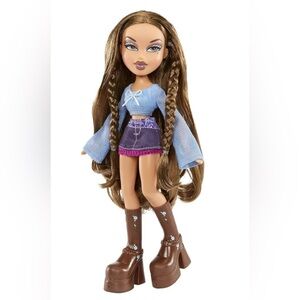💋Bratz Fashion Doll Yasmin